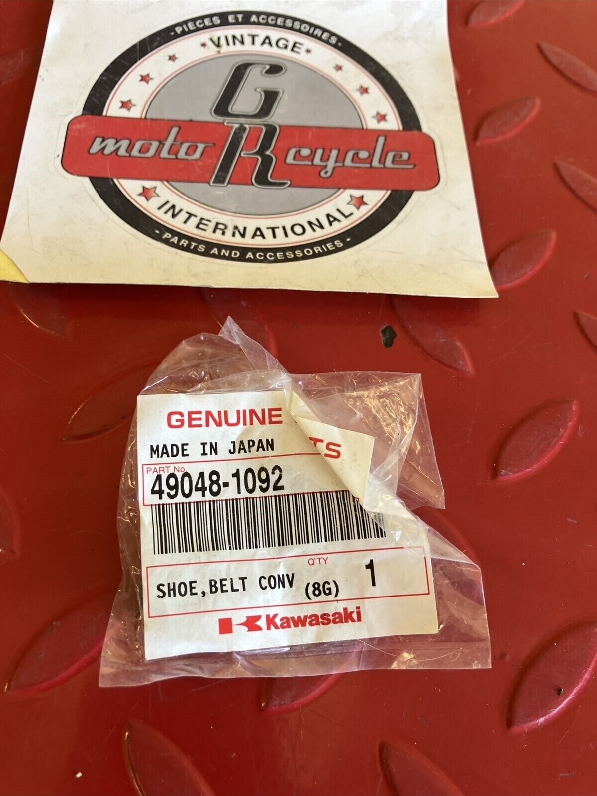 NOS Kawasaki SHOE 49048-1092 K15