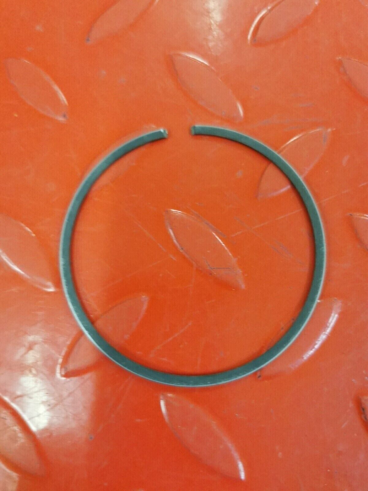 NOS SUZUKI PISTON RING 12141-41600 SUPERSEDED BY 12141-41620 S11