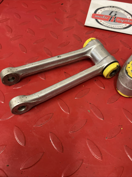 Honda CR250R 1984 Rear suspension shock absorber swingarm linkage CR125R CR500R