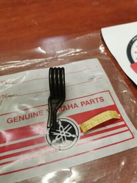 NOS Yamaha RD250 RD350 TORSION SPRING 278-18124-00-00 SUB 90508-32055-00 Y120