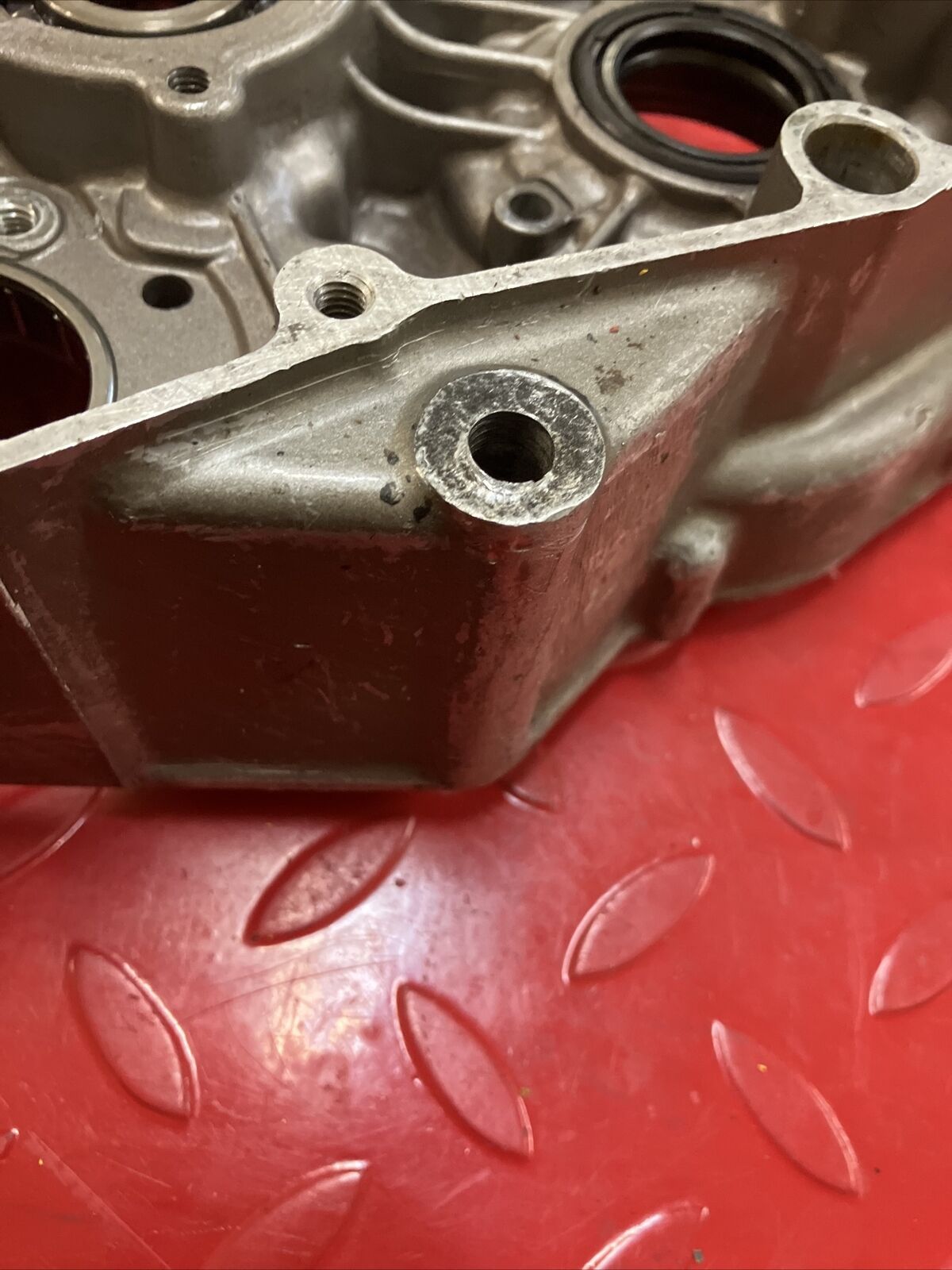 Suzuki RM125 1985 right crankcase crank case