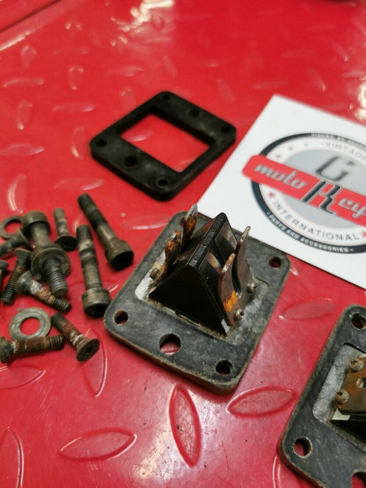 Yamaha RD125 1975 reed valve block cage intake manifold RD200 389-13613-00-00 T