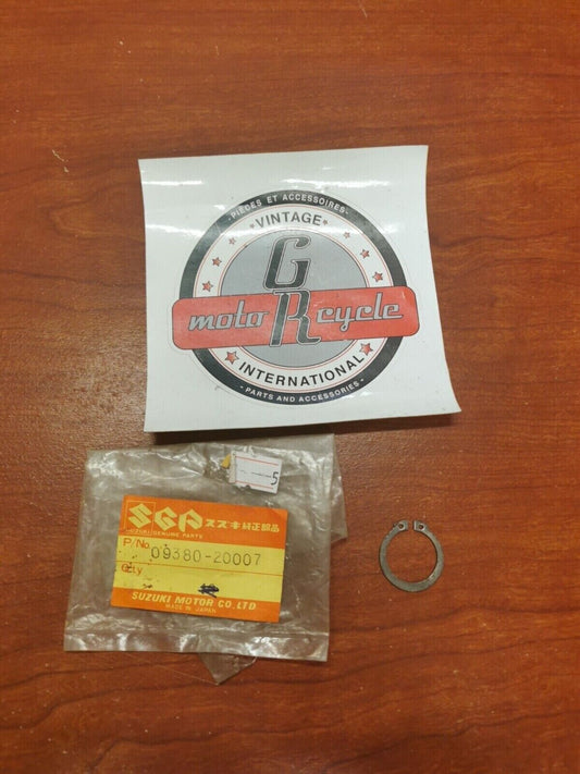NOS Suzuki RM370 RM400 LT125 ALT125 TM100 GEAR CIRCLIP 09380-20007 S20