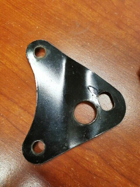 Honda CB500 K0 - K2 CB550 RIGHT MUFFLER BRACKET A 18345-323-010 H90