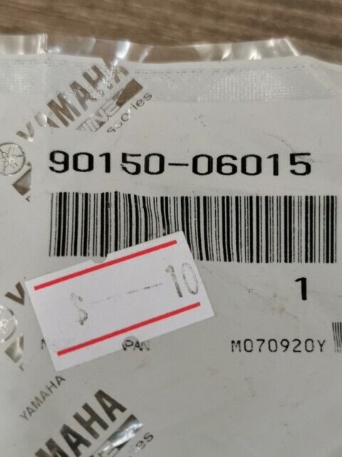 NOS YAMAHA RS90MW RX10MTAX RS90LTX SCREW ROUND HEAD 90150-06015-00 Y112