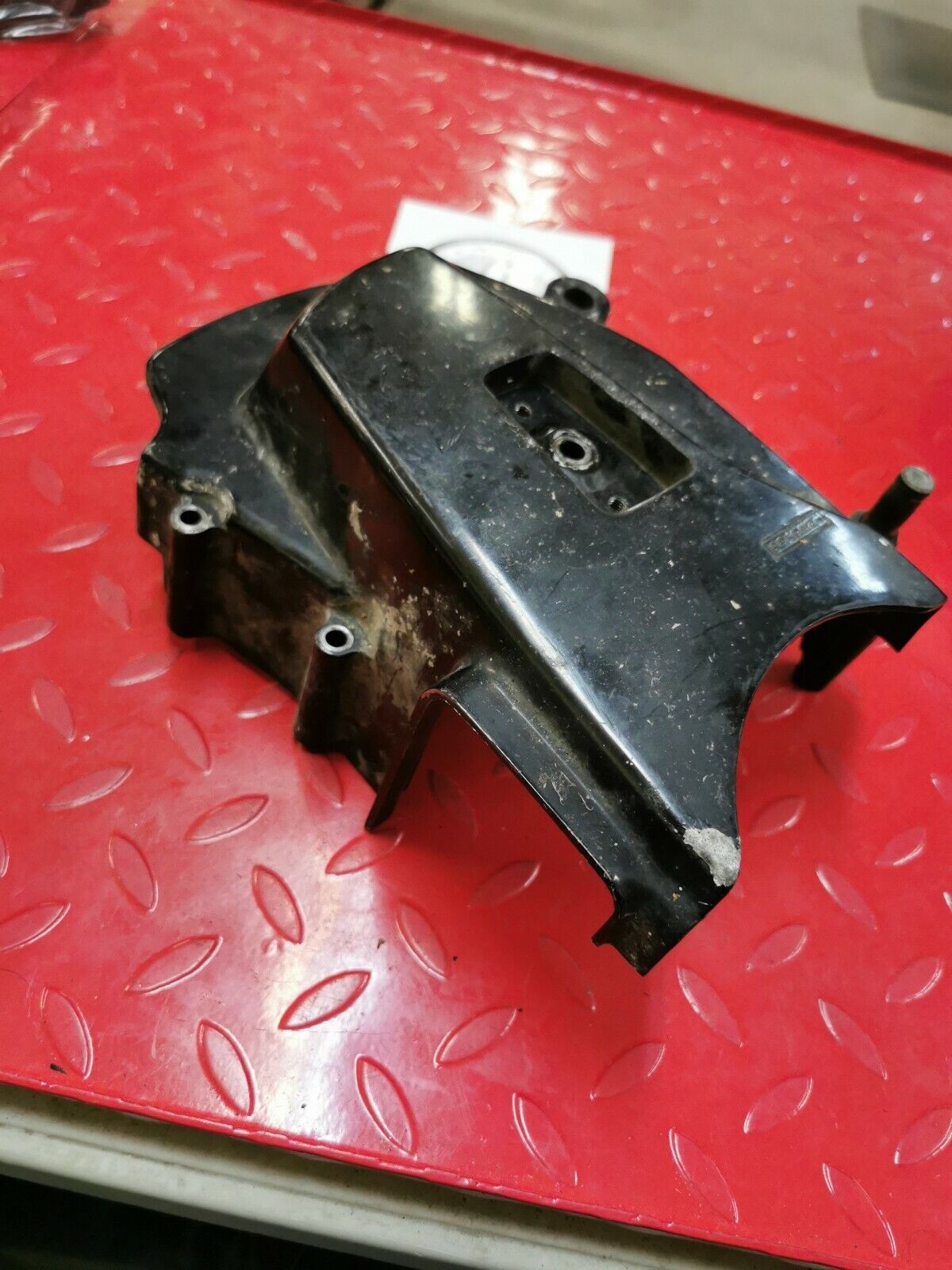 Kawasaki KZ550H GPZ550 KZ GPZ 550H 1982 1983 left crankcase cover chain guard