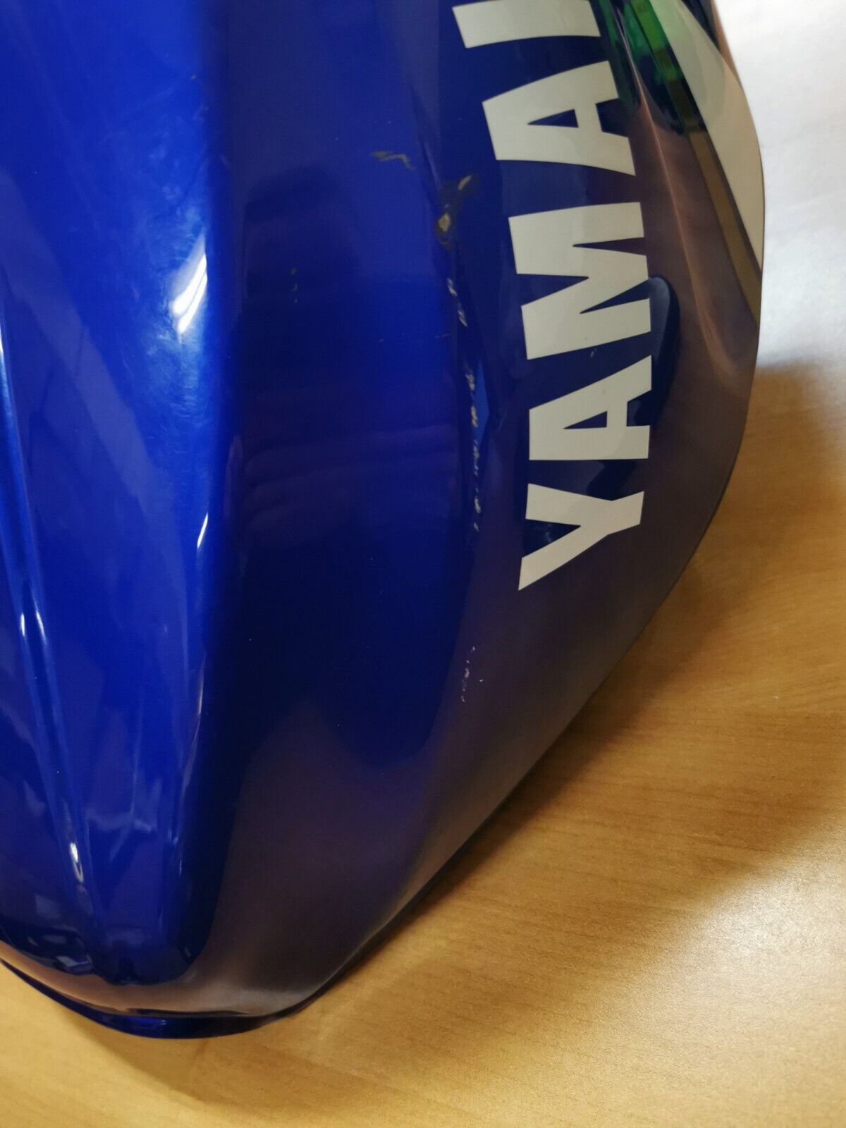 Yamaha 1999 2000 2001 2002 YZF600 YZFR6 R6 FUEL TANK