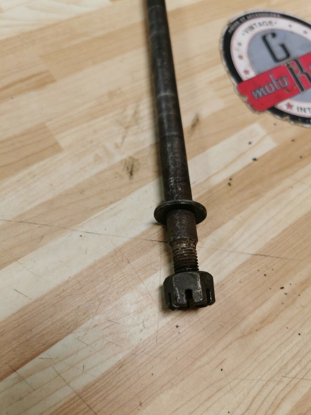 Yamaha XT200 1982 front wheel axle bolt nut