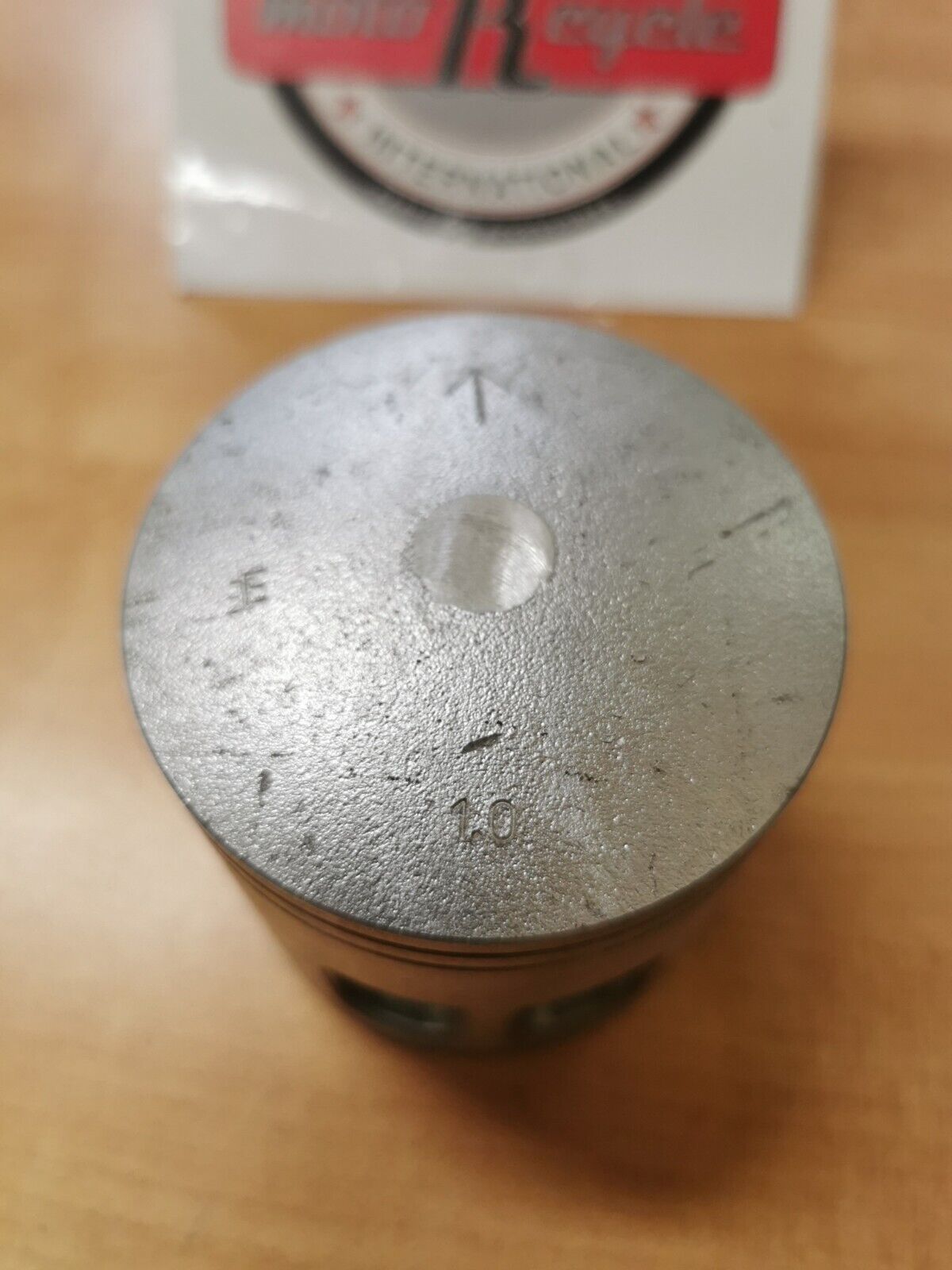 NOS YAMAHA IT175 1977 1978 PISTON 4 O.S. 1.00 1W2-11638-10-00 Y45