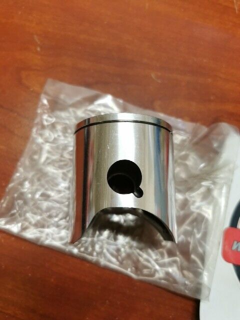 NOS Kawasaki 1995 KX125 PISTON-ENGINE 13001-1429 K37