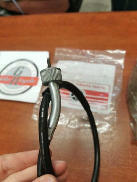 NOS Yamaha XJ550 XJ650 TACHOMETER CABLE 4H7-83560-00-00 Y164