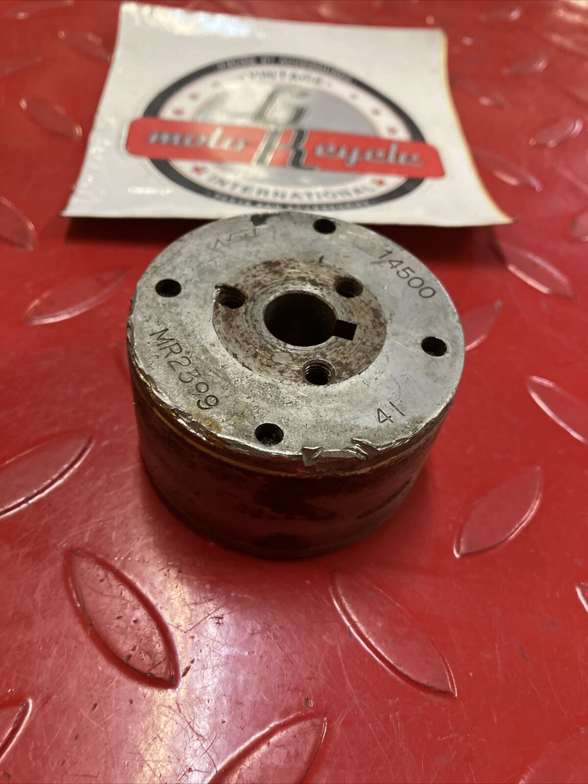 Suzuki RM125 1985 mogneto flywheel rotor 1984