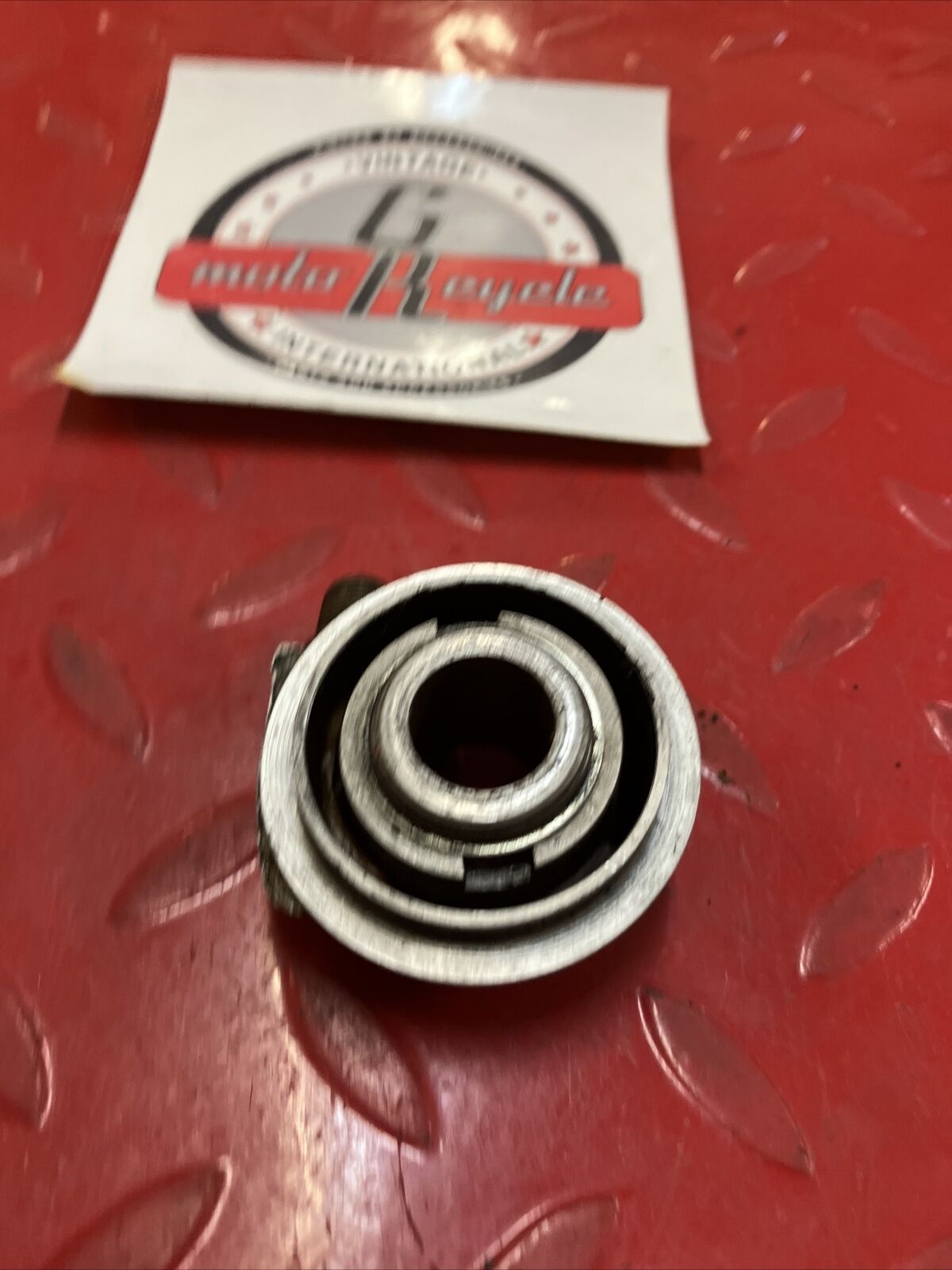 Yamaha RD400 1977 front wheel speedometer gear