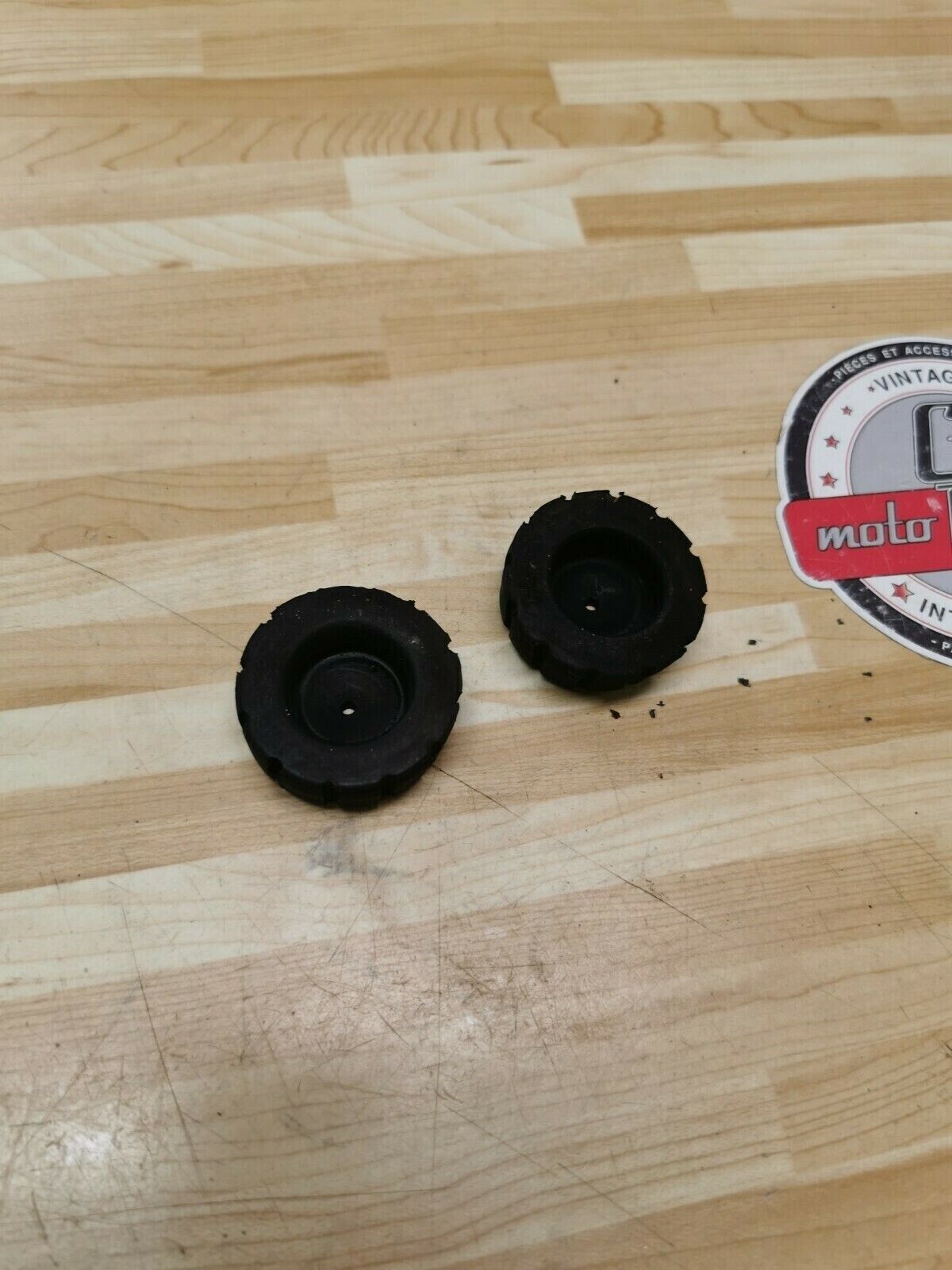 Yamaha DT200 1986 front fuel tank rubber cushion damper