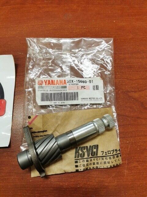 NEW NOS Yamaha BW200 TT225 KICK AXLE 36X-15660-01-00 Y105