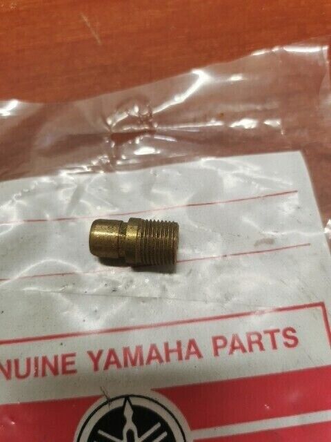 NOS Yamaha FS1 IT175 IT250 IT400 RD400 TT500 XS400 BUSHING 306-25136-00-00 Y135
