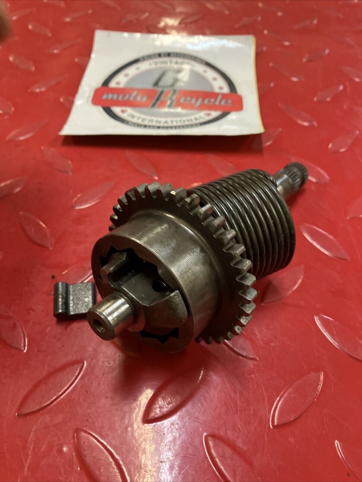 Kawasaki G5 1972 kickstarter kick starter spindle shaft gear