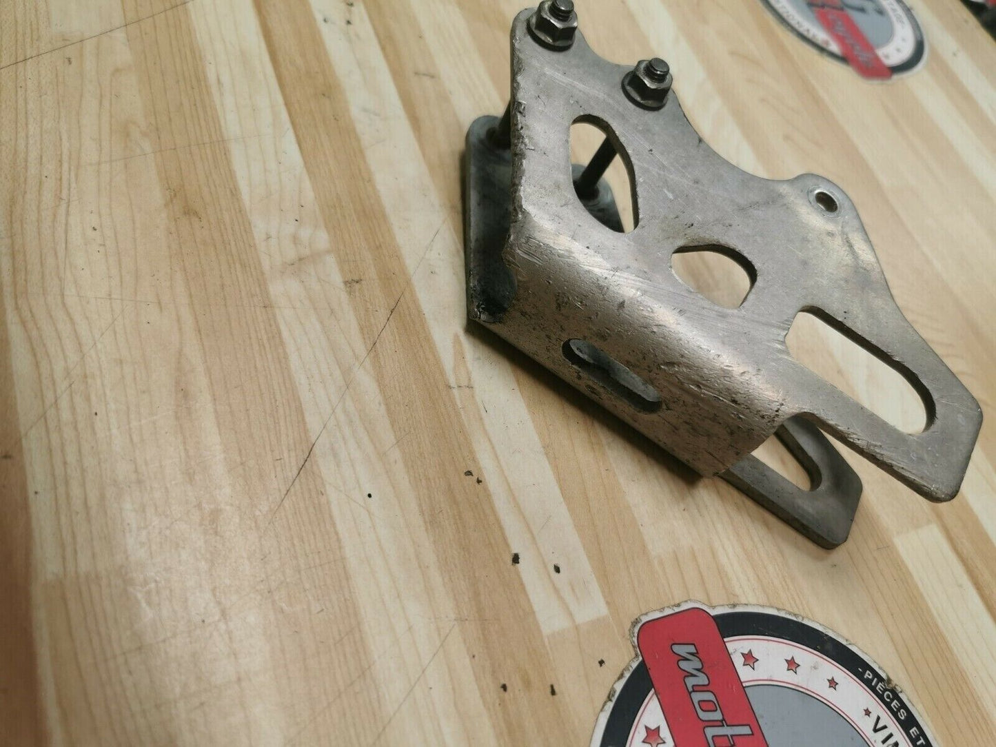 Yamaha YZ450F 2009 chain guide slider cover thrust housing