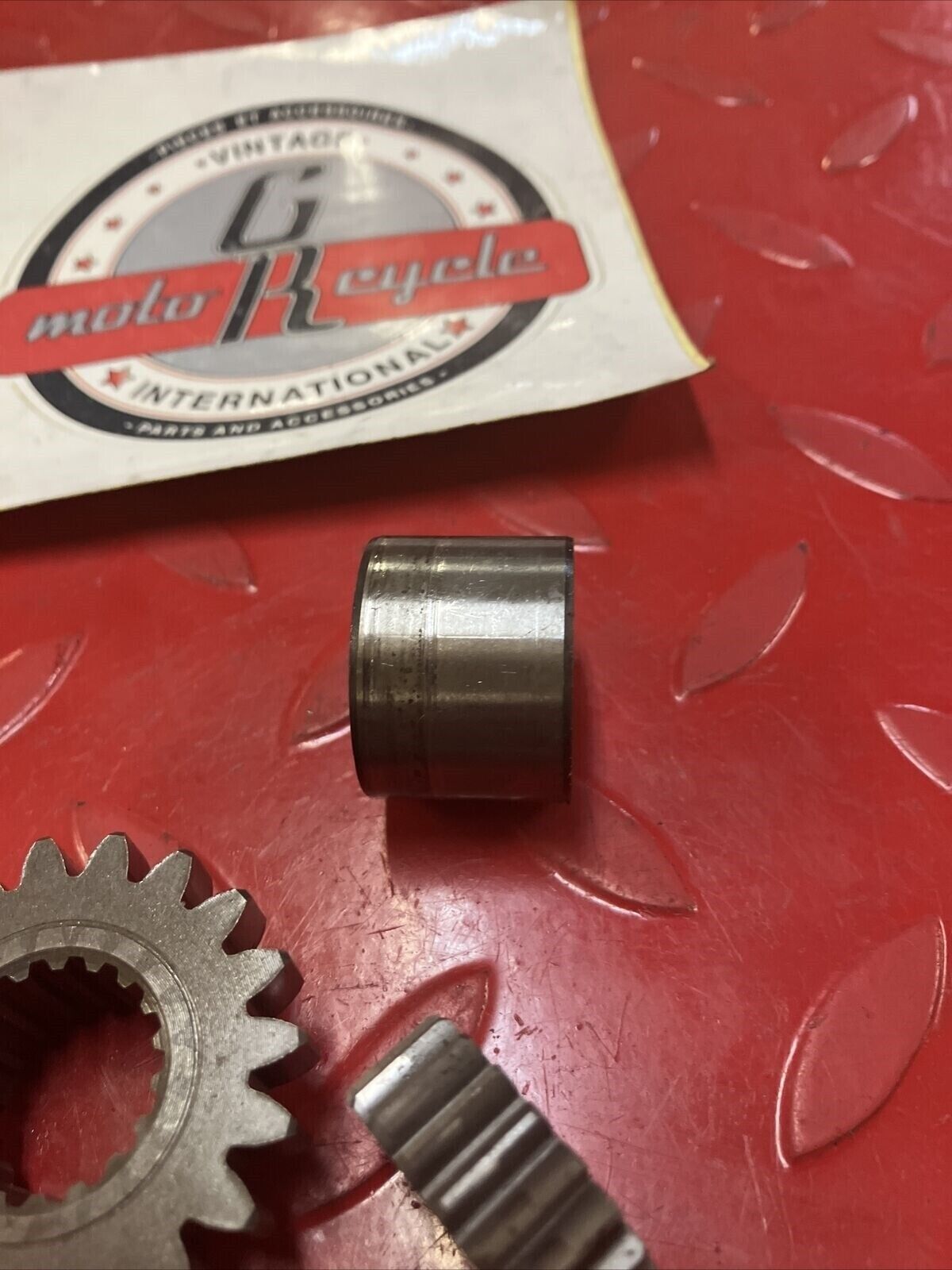 Suzuki RM125 1982 water pump waterpump crankshaft primary drive gear
