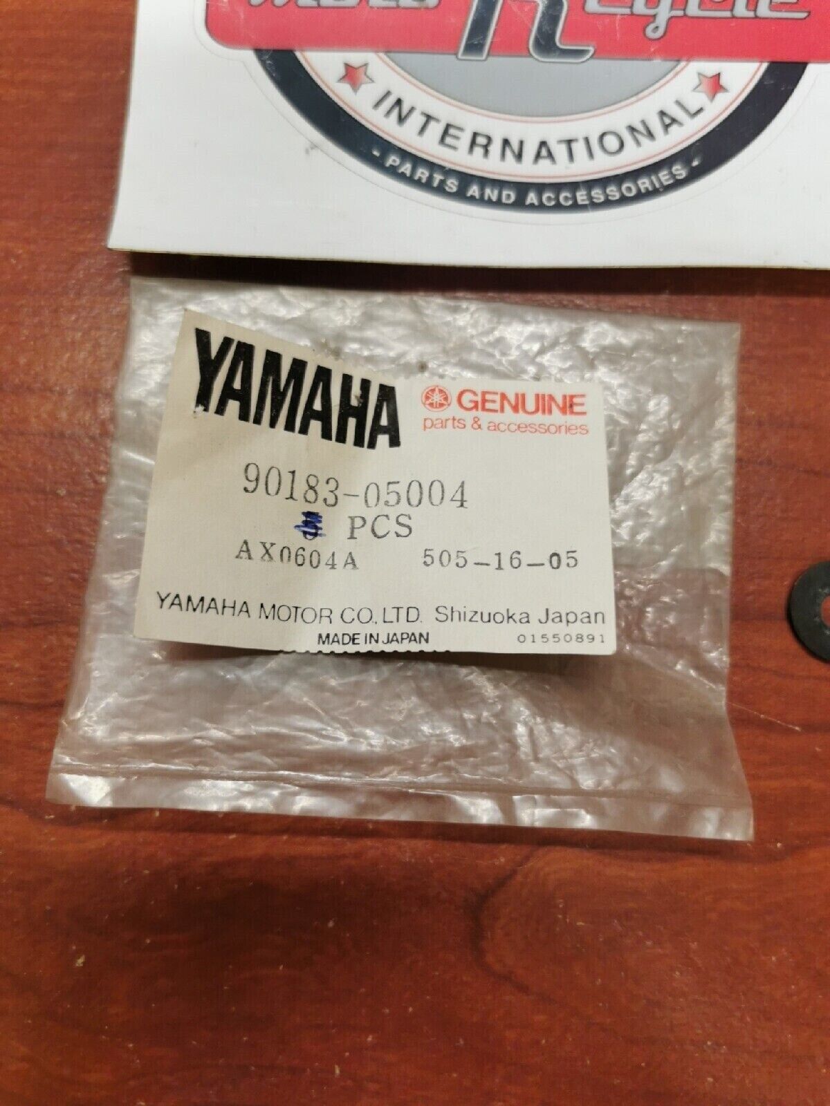 NOS Yamaha EF2000 SPRING NUT 90183-05004-00 SUB. 90183-05003-00 Y71