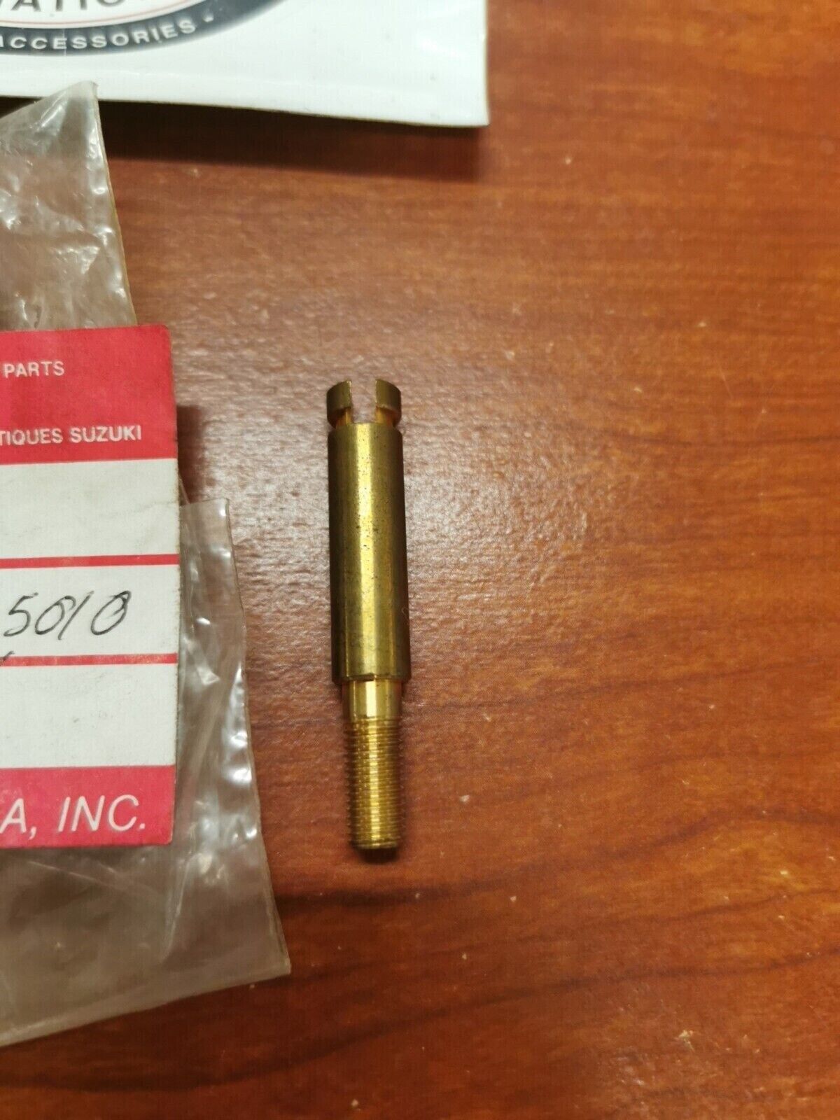 NOS Suzuki TC100 TS50 F50 AC100 A100 TS100 THROTTLE STOP SCREW 13267-05010 S17