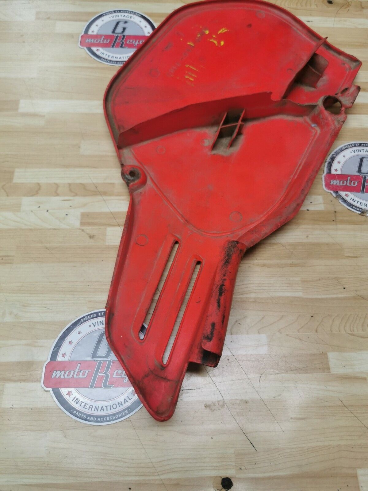 Honda CR125R 1986 left side cover panel number plate G