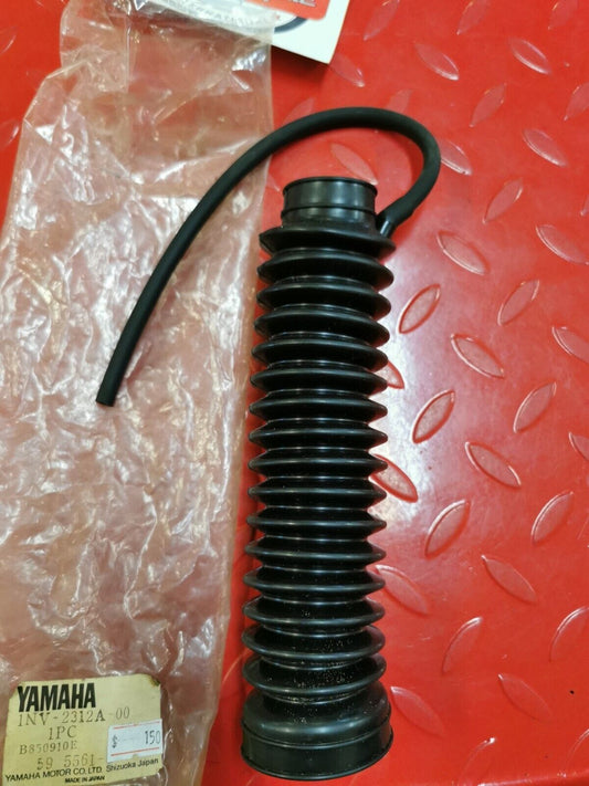 NOS Yamaha YTM225 1986 BOOT 1NV-2312A-00-00 Y19