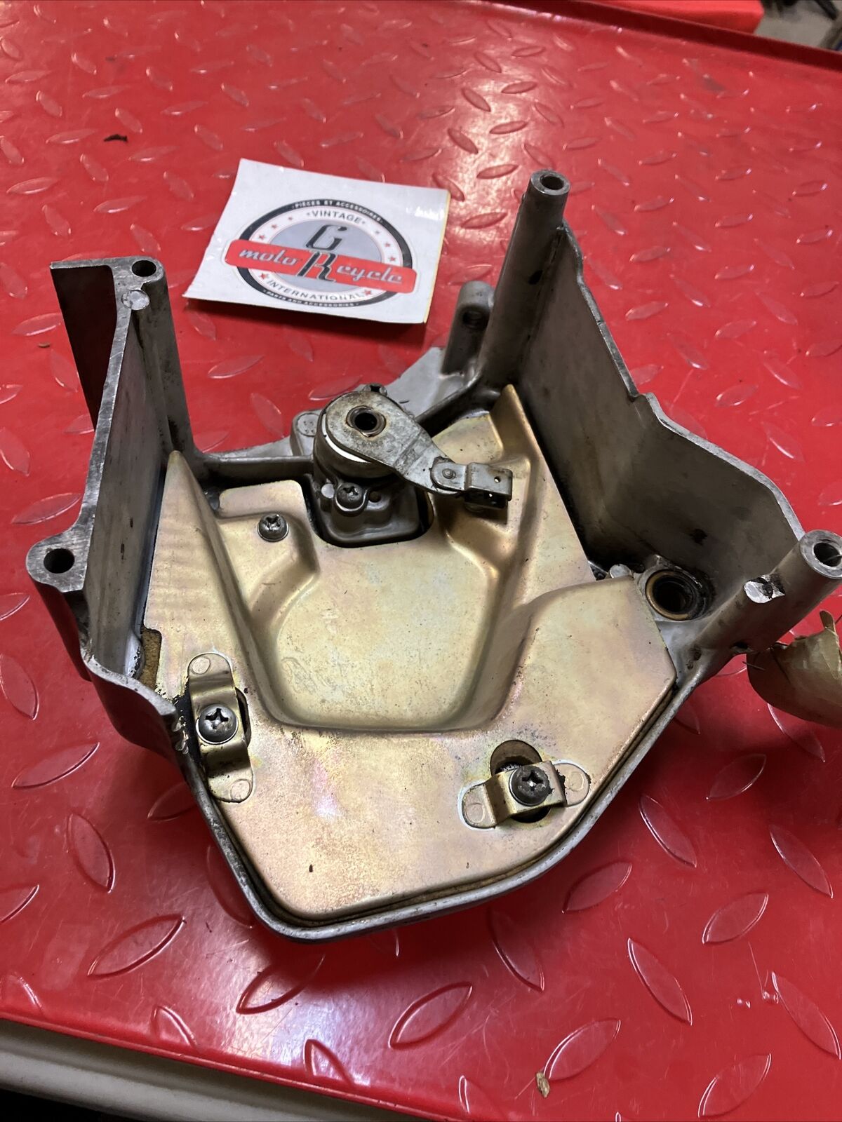 Kawasaki KZ1000 1981 1982 1983 left crankcase sprocket chain cover guard U1