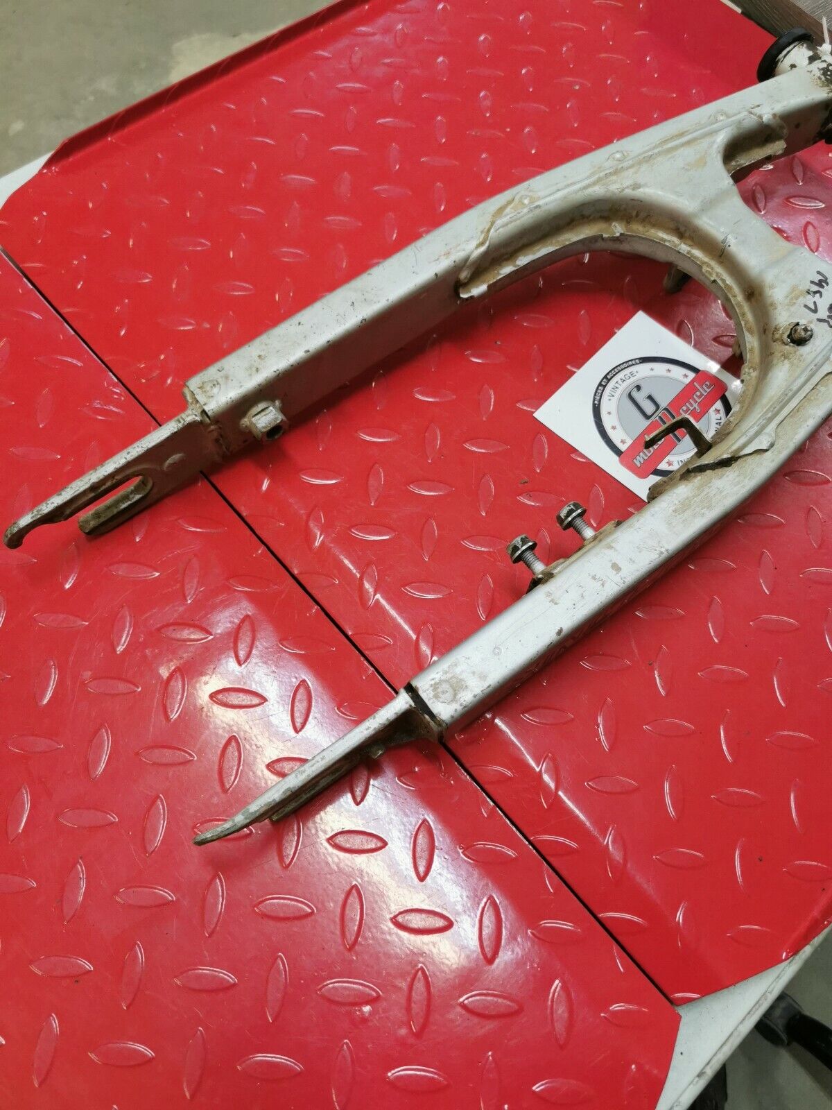 Honda XR200R 1987 swingarm rear swinging arm