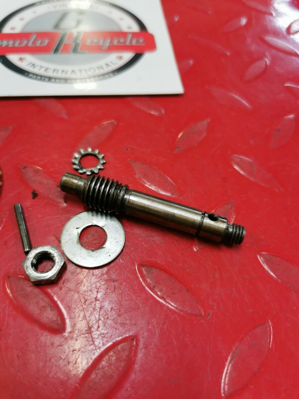 Yamaha DT125 1975 oil pump worm shaft gear drive 214-13175-01-00