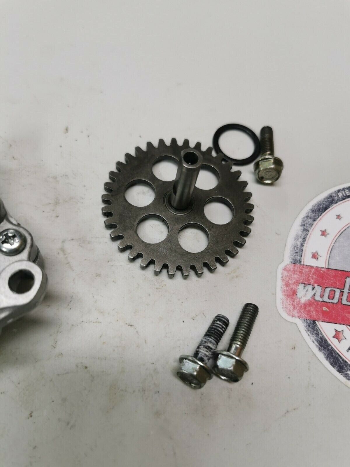 Honda XR350R 1984 Oil pump XL350R 15100-KF0-010 15100-KG0-305