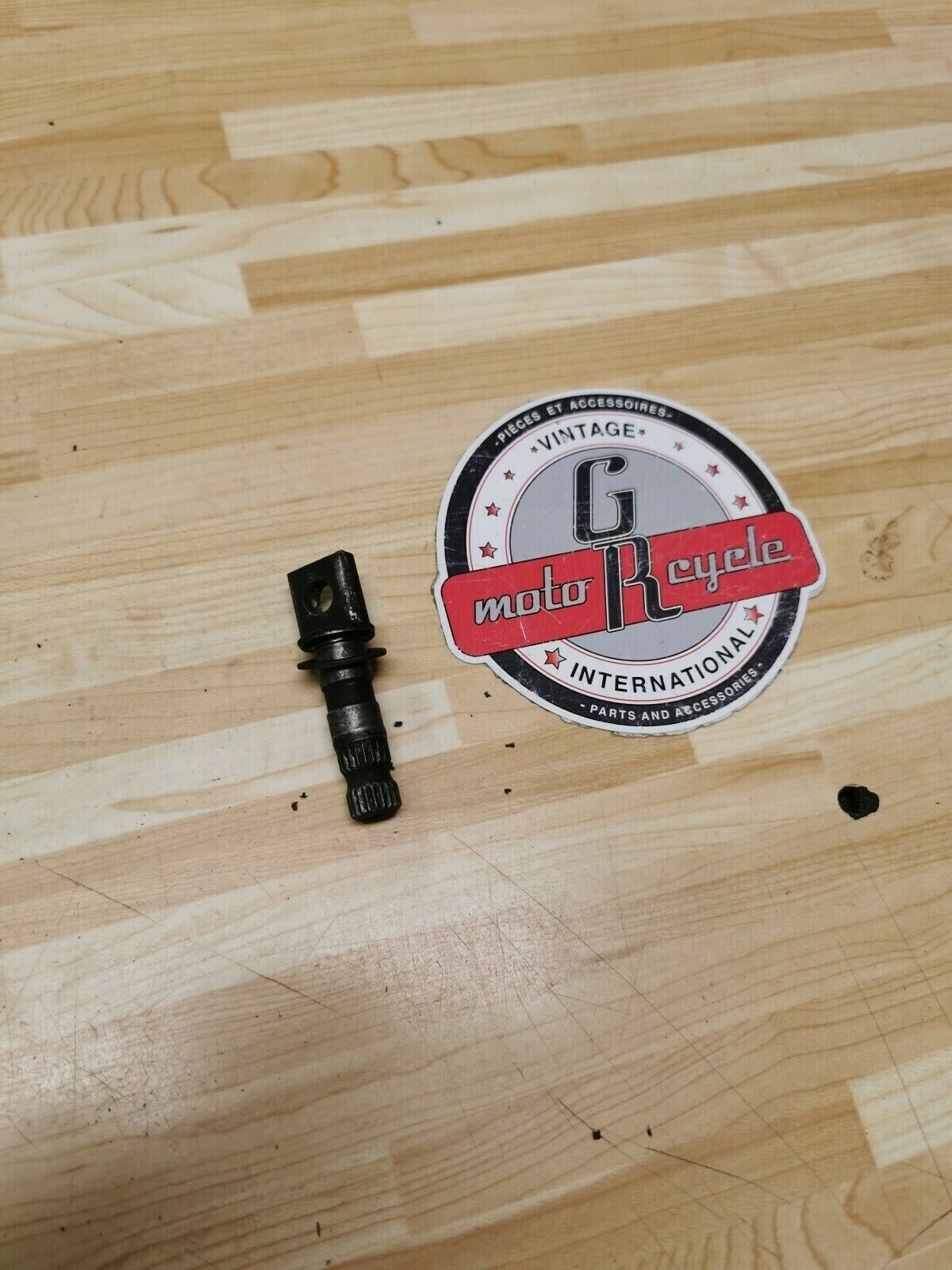 Suzuki RM125 1986 rear brake panel cover drum plate cam shaft