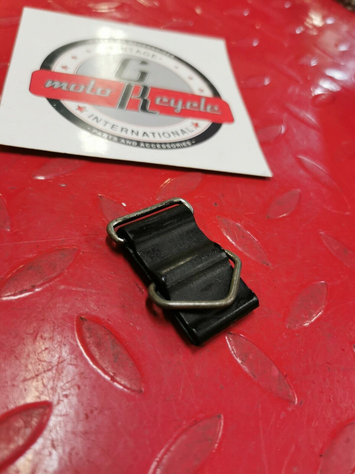 Yamaha YZ490 1988 Fuel tank rubber strap band holder fitting