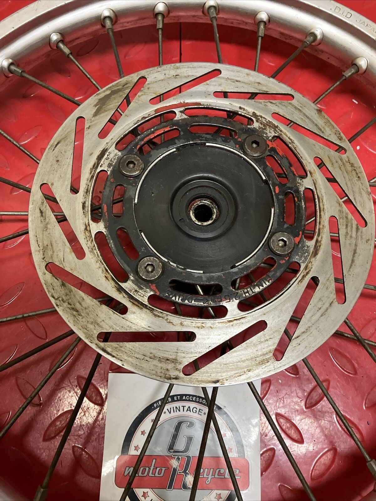 Honda CR80R 1986 Front wheel hub rim disk cover 1986 - 1995
