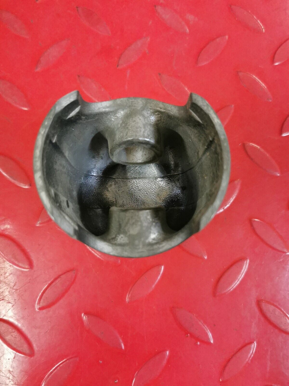 NOS HONDA ATC250R 1984 PISTON STD 13101-964-670 H38