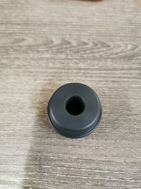 NOS SUZUKI DR400 1980 DR500 PE175 PE250 ROLLER CHAIN GUIDE 61345-40220 S37