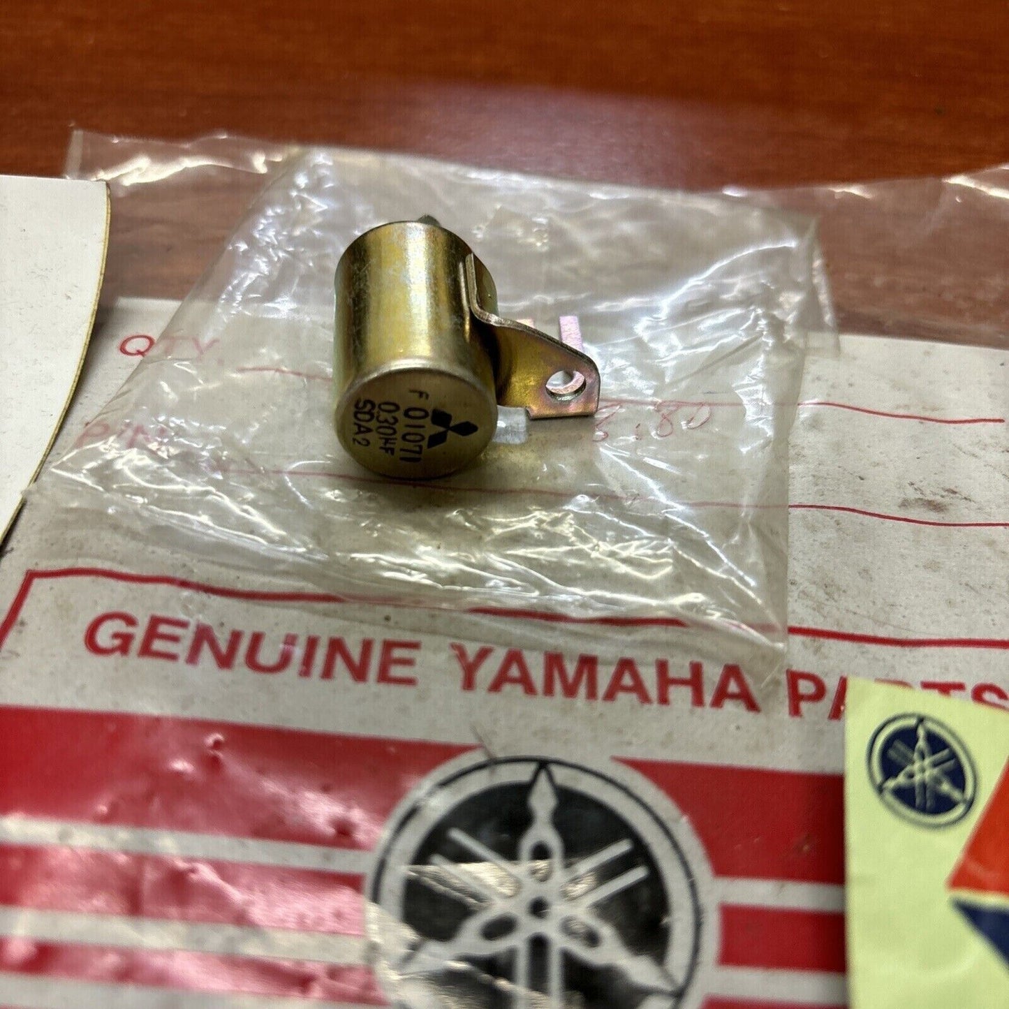 NEW NOS Yamaha 1974 1977 1978 DT250 CONDENSER 654-81325-20-00 Y173