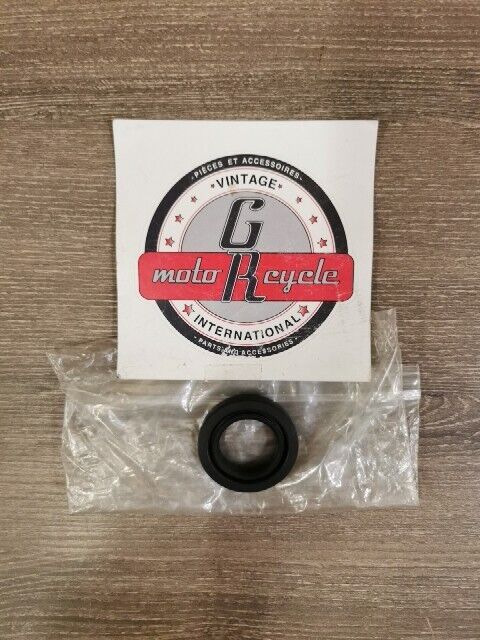 NOS SUZUKI PE175 1980 - 1984 RM100 1979 RM125 SEAL OIL 29X47X8 09289-29002 S51