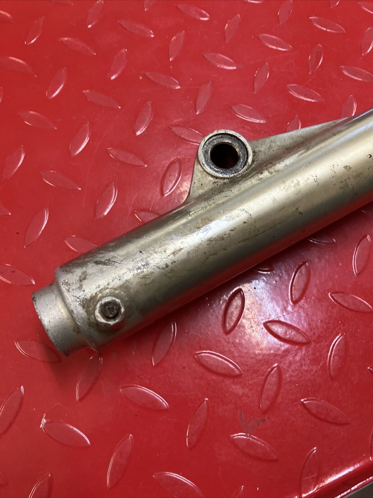 Yamaha YZ125 1981 left side front fork tube cap