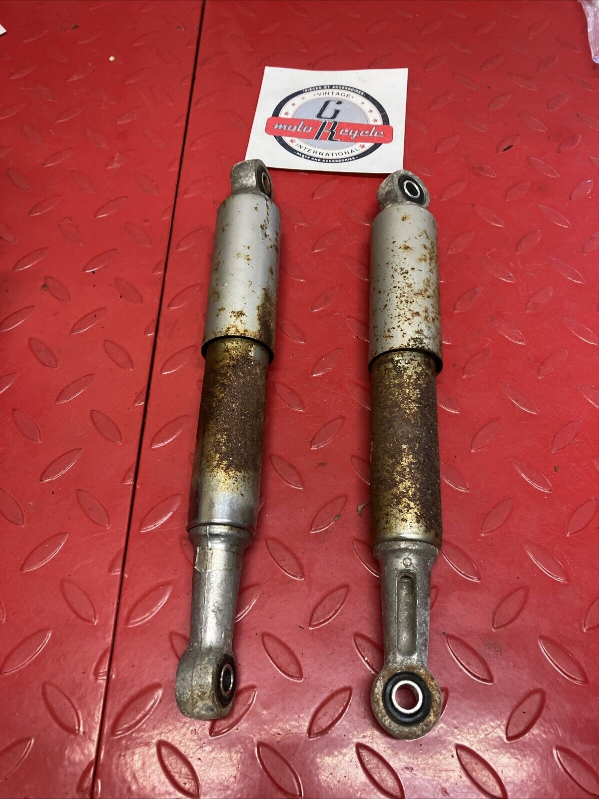 Suzuki RV90 1975 Rear shock absorber suspension damper