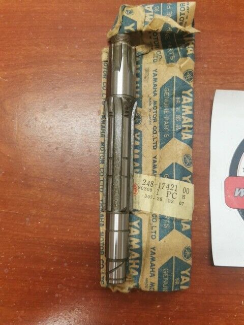 NOS Yamaha AT1 CT1 HT1 DRIVE AXLE 248-17421-00-00 Y141