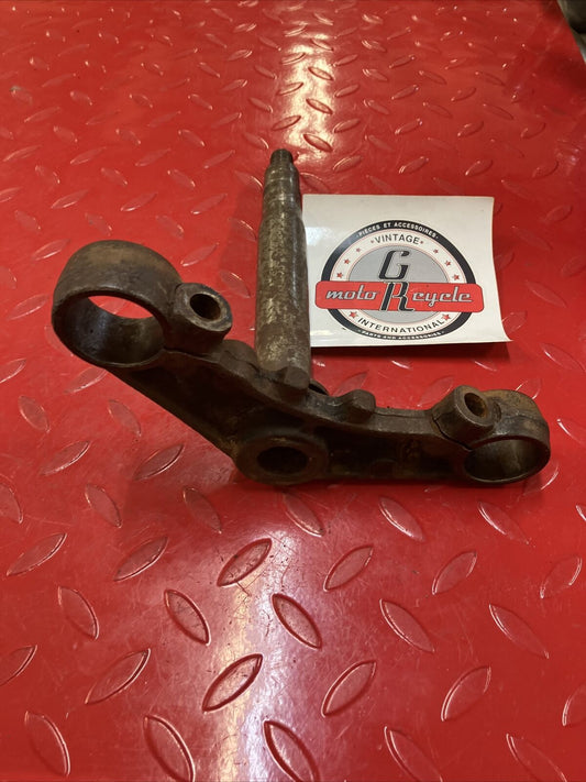 Yamaha RD400 1977 steering stem triple tree clamp under bracket 1976 1978