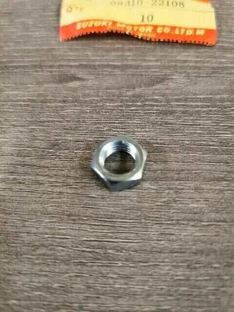 NOS SUZUKI A100 1975 CL50 CP50 CP80 1985 NUT 08310-22108 S39