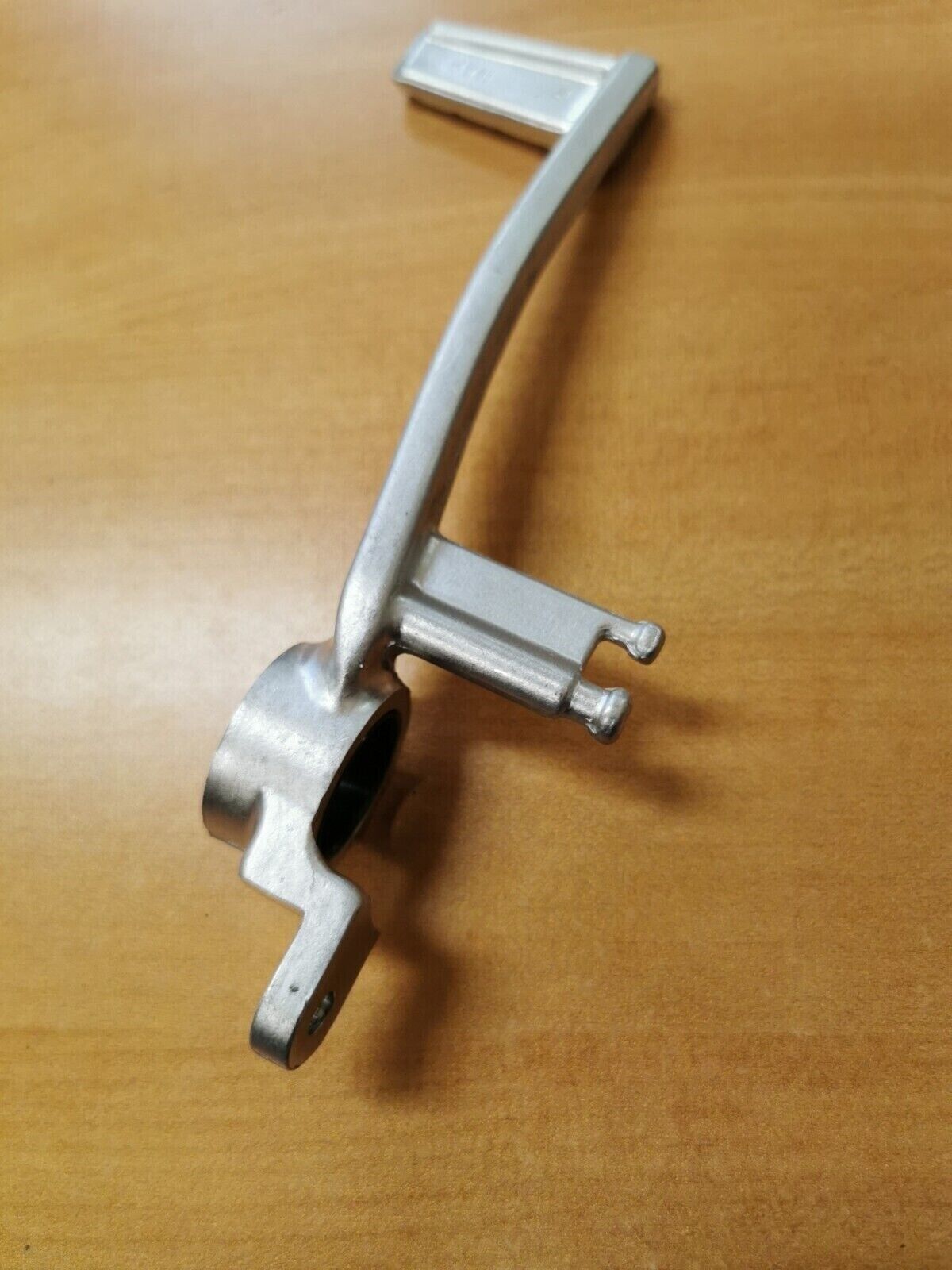 NOS SUZUKI GSXR1000 2011 - 2014   BRAKE PEDAL  43110-47H00 S9