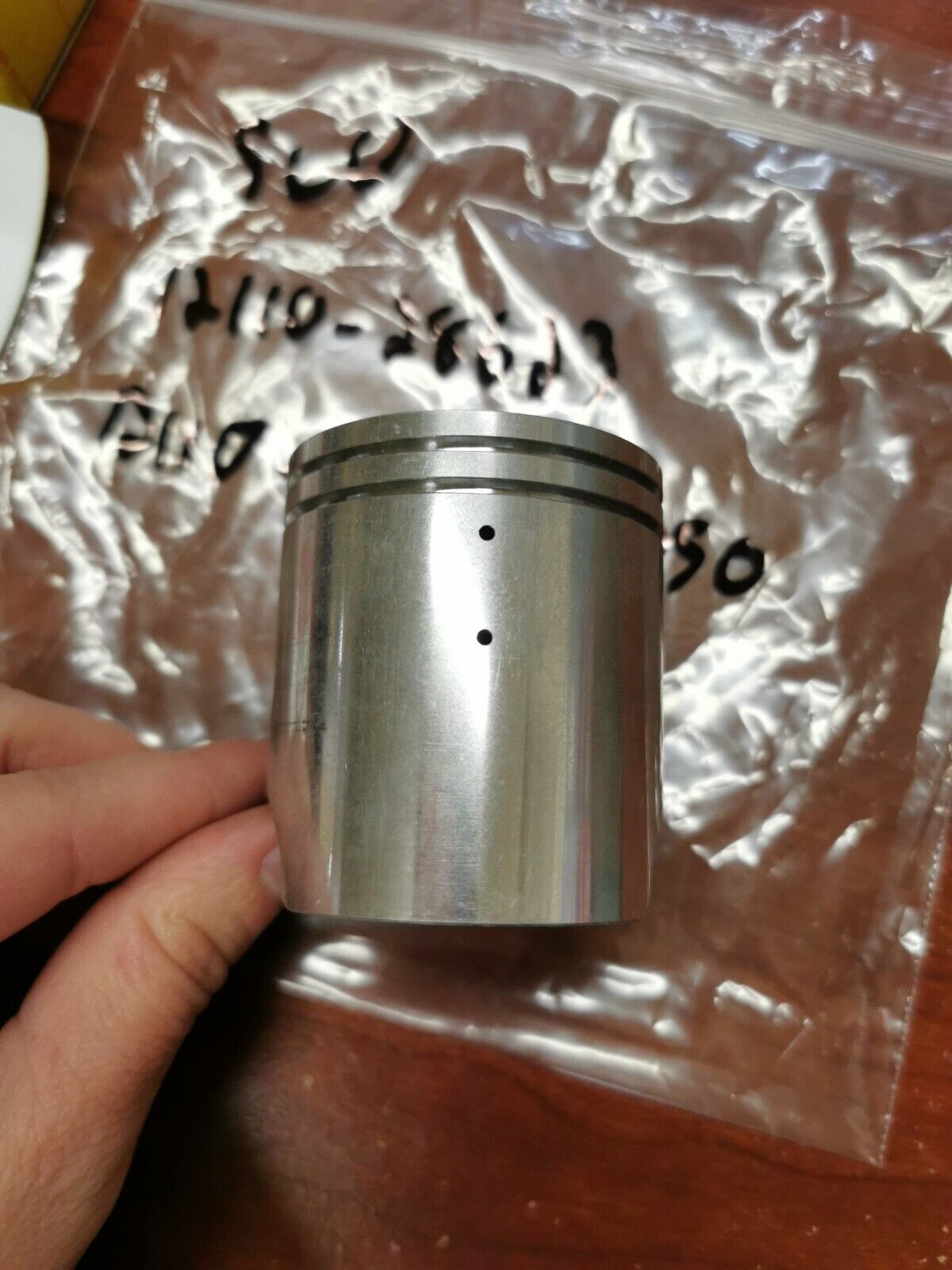 NOS Suzuki 1976 - 1978 RM100 PISTON 0.50 OVER 12110-28622 SUB. 12110-28623 S32