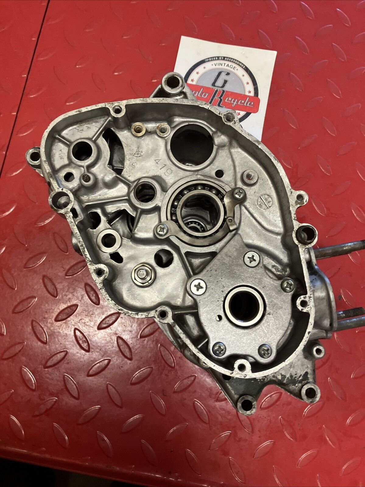 Suzuki TC125 1975 crankcase set left right crank case