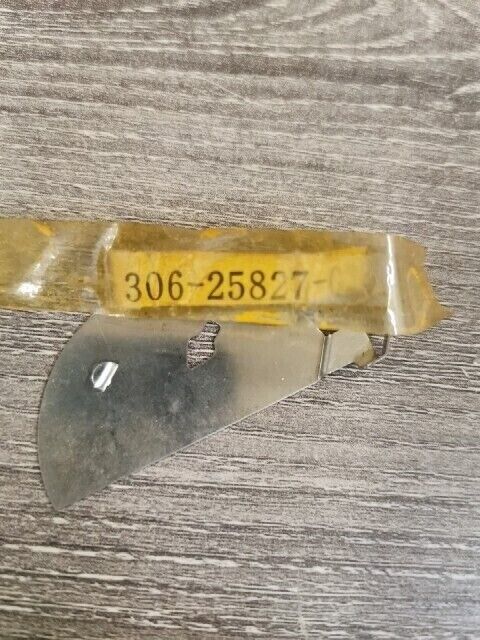 NOS YAMAHA TX750A RD350A XS500B TZ350C XS650B SHIM CALIPER 306-25827-02-00 Y114