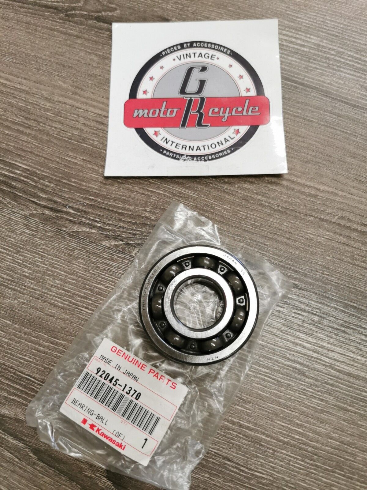 NOS KAWASAKI KX250 1999 - 2001 BALL BEARING 92045-1370 K30