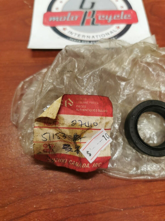 NOS Suzuki RV90 TS50 TS75 FRONT FORK OIL SEAL 51153-27410 SUB. 51153-39140 S17