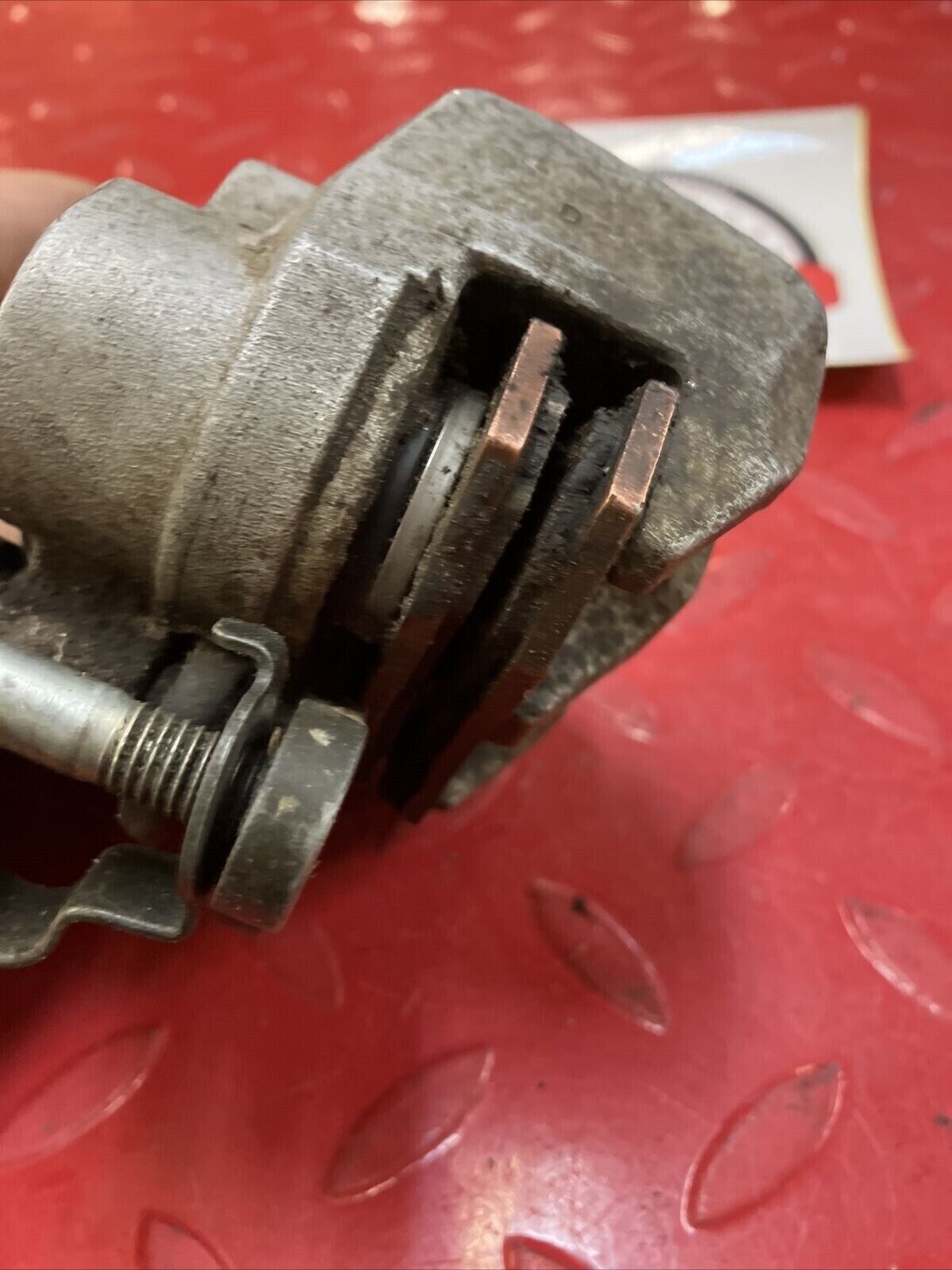 Suzuki RM125 1993 Front brake caliper